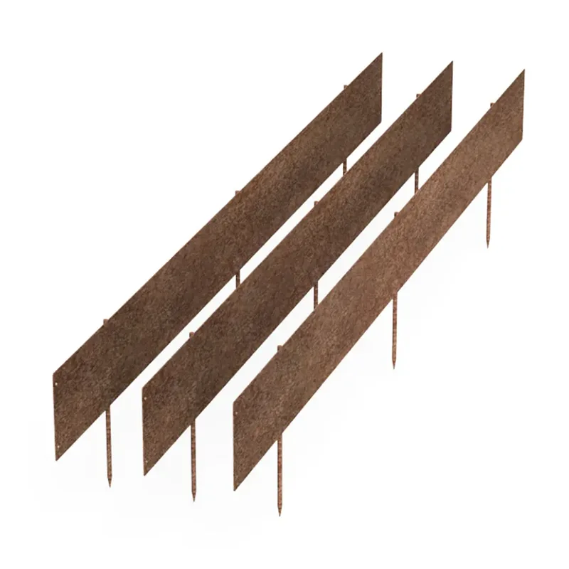 Ulkopuutarhan säänkestävä aita